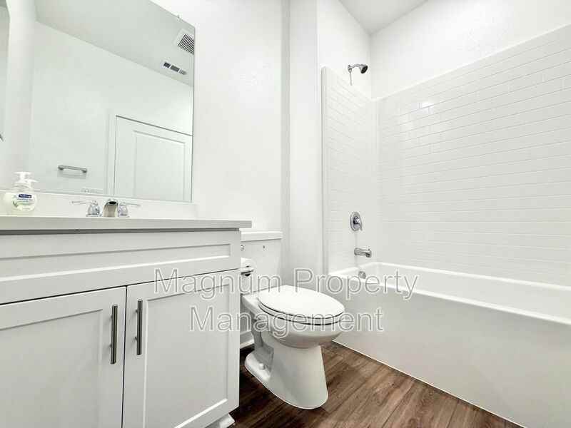 31404 Lolite Dr - Photo 5 of 40