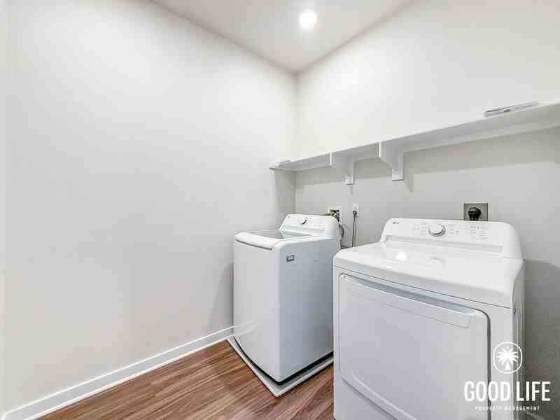 9194 Connolly Ln - Photo 5 of 18