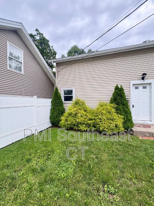 12 Fort Hill Rd #12-5 - Photo 3 of 15
