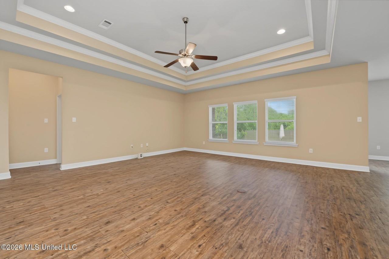 14894 Calcutta Dr - Photo 3 of 24