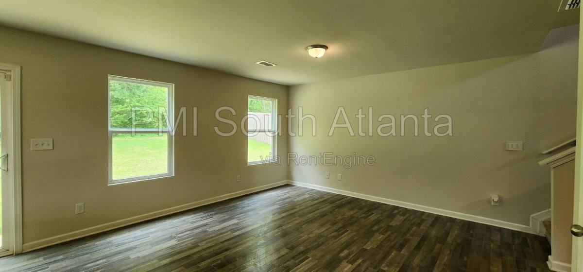 116 Dogwood Ln - Photo 6 of 10