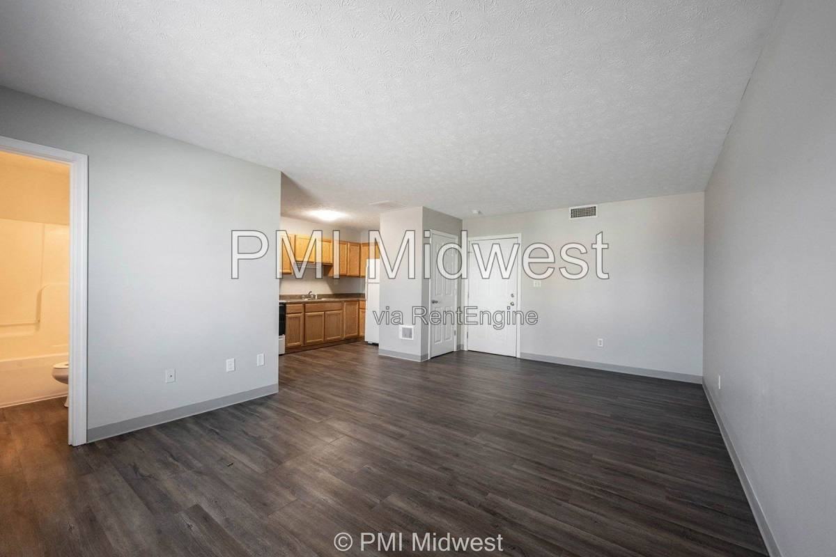 1702 W Michigan St #10 - Photo 3 of 10