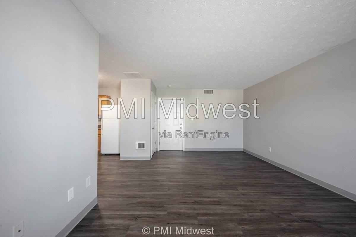 1702 W Michigan St #10 - Photo 4 of 10