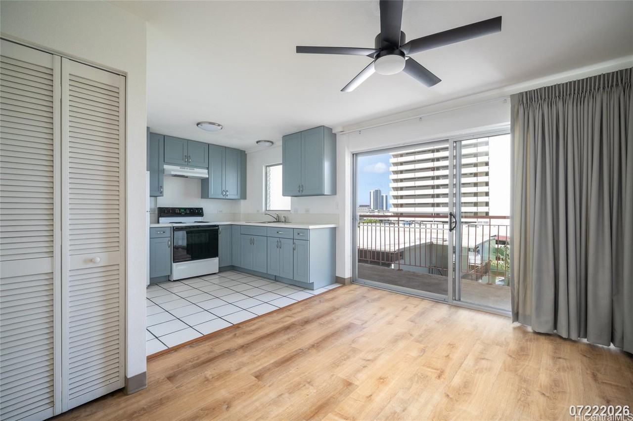 1654 Liholiho St #15 - Photo 3 of 17