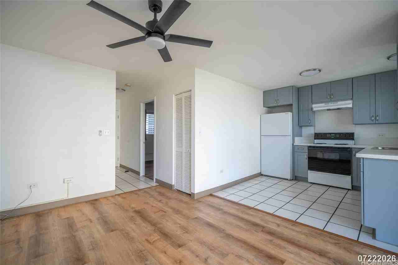 1654 Liholiho St #15 - Photo 4 of 17