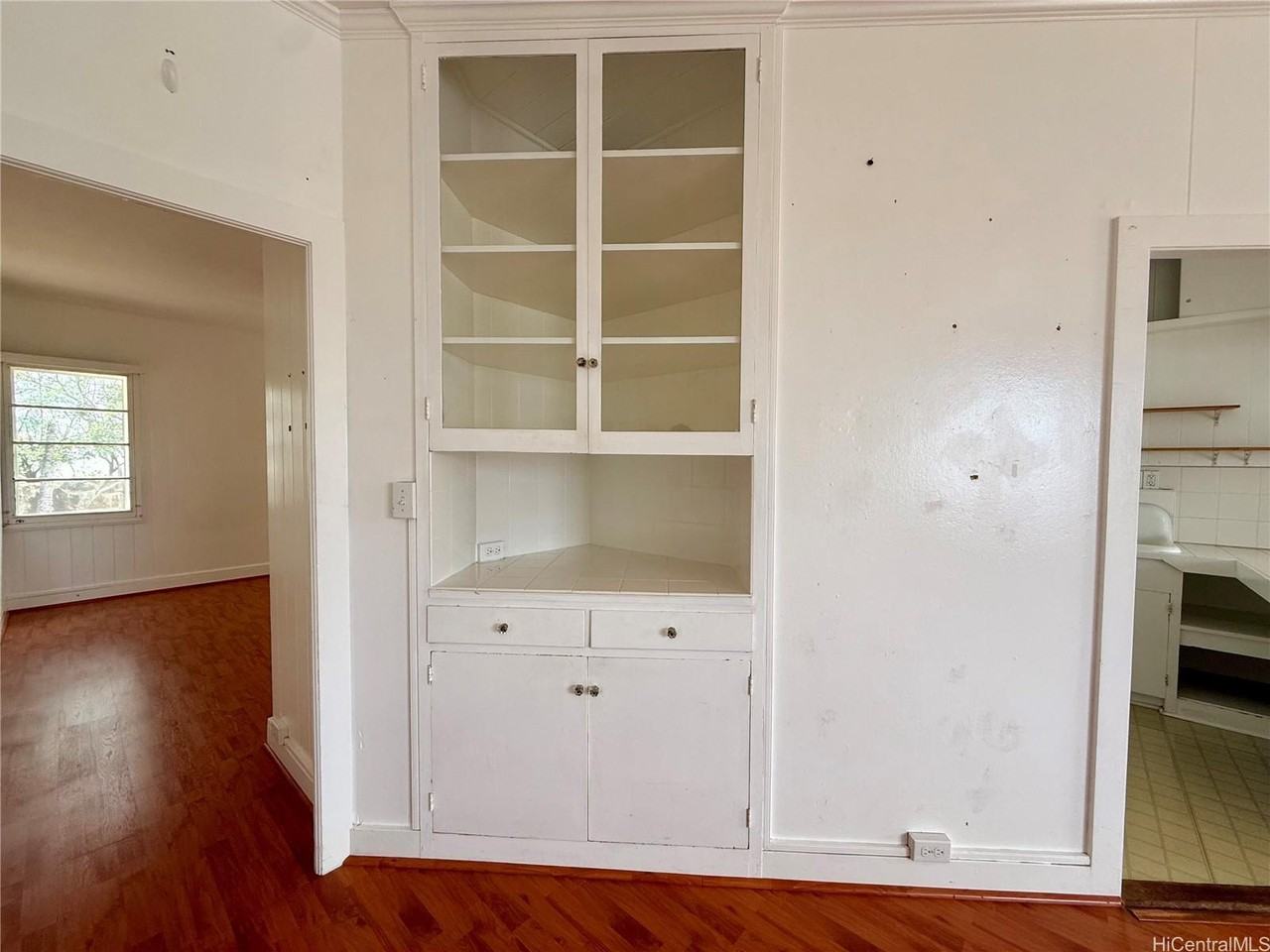 3770 Sierra Dr #B - Photo 6 of 17