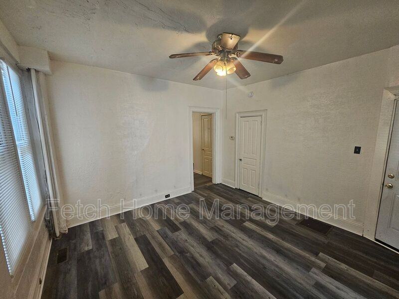 569 W Philadelphia St #1 - Photo 2 of 12