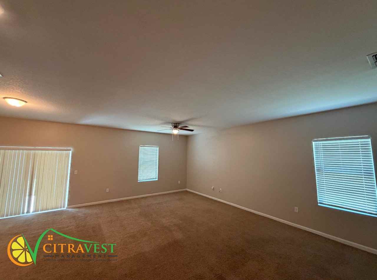 1155 Roberta Rd - Photo 3 of 11