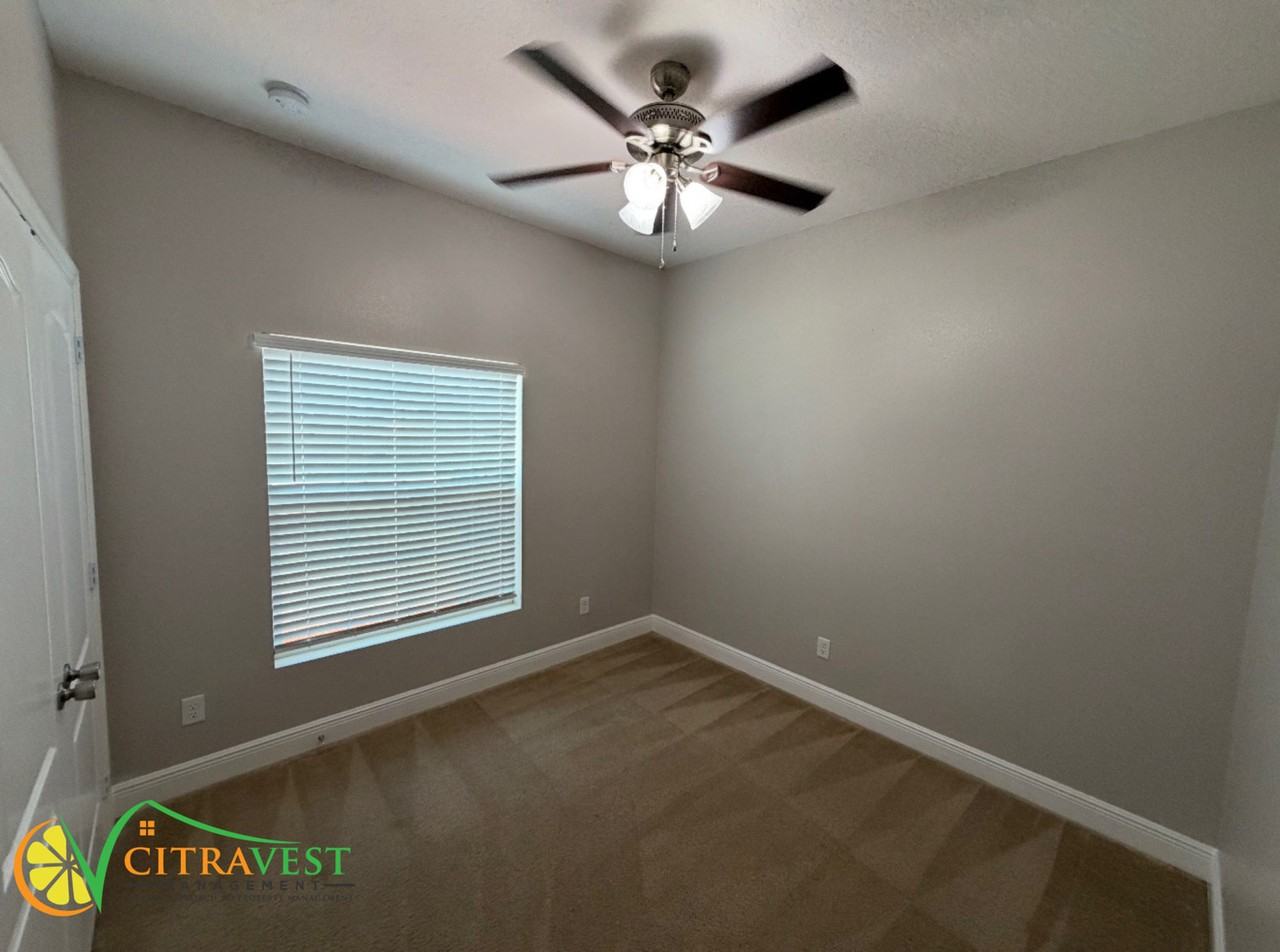 1223 Amazon Dr - Photo 4 of 12