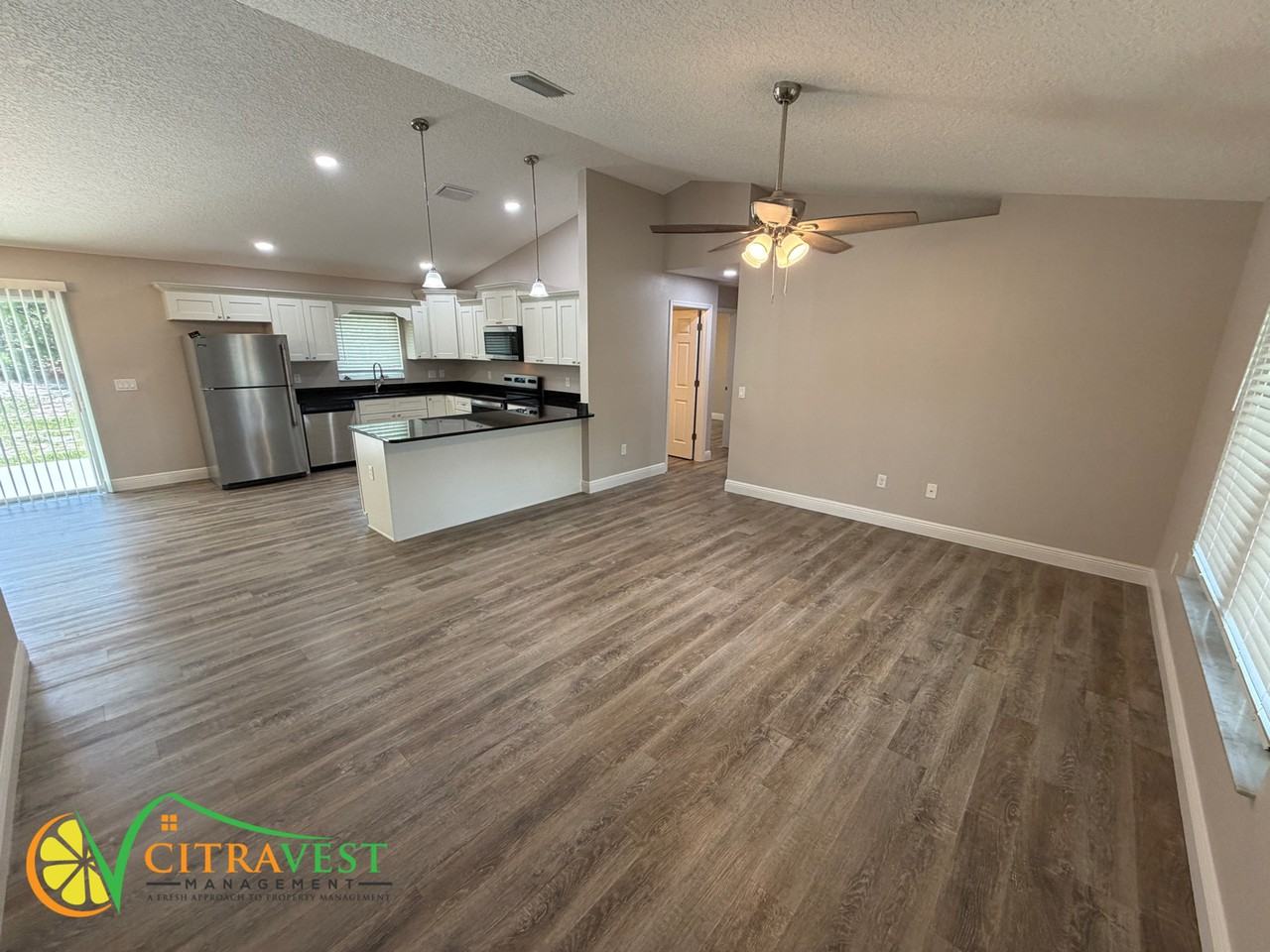 2954 W Sheila Dr - Photo 2 of 14