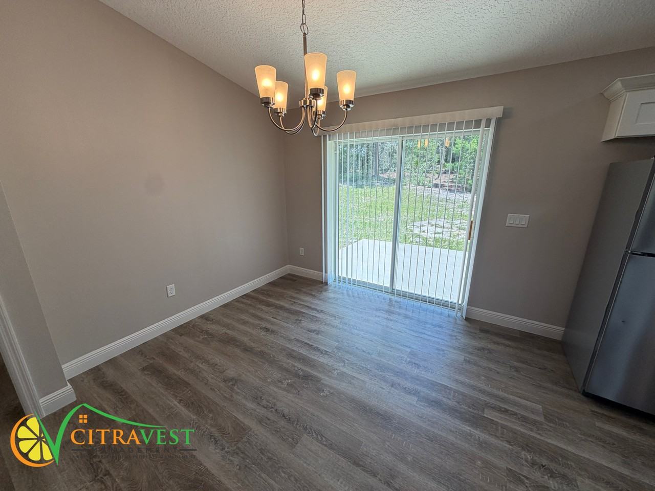 2954 W Sheila Dr - Photo 4 of 14