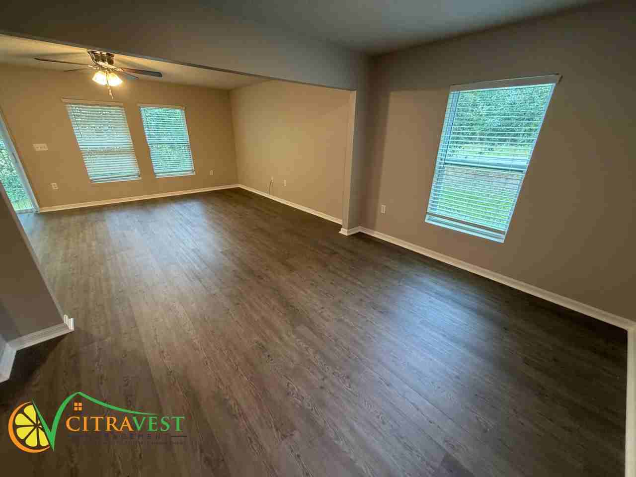849 W Drexel Pl - Photo 5 of 15