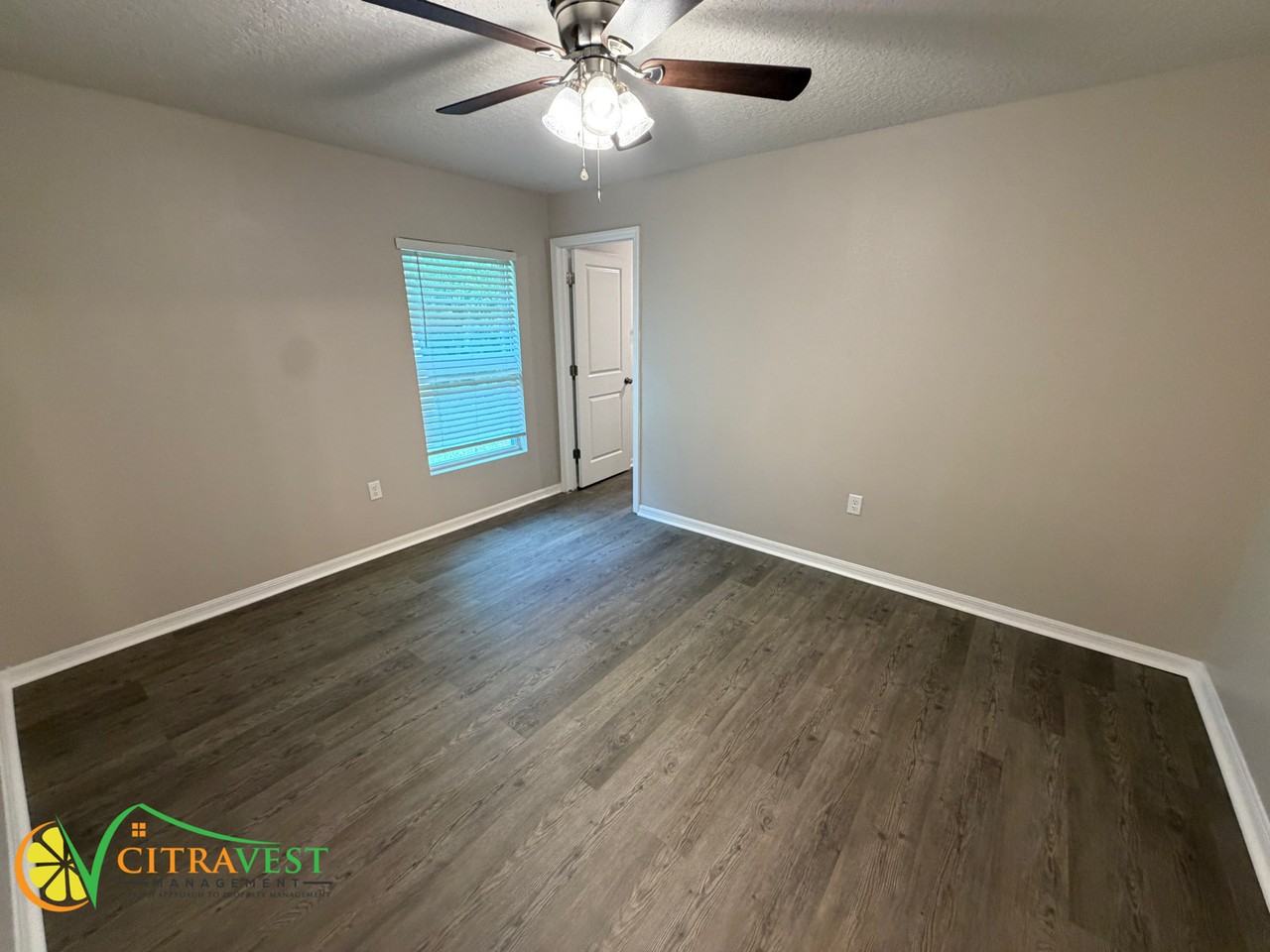 849 W Drexel Pl - Photo 6 of 15