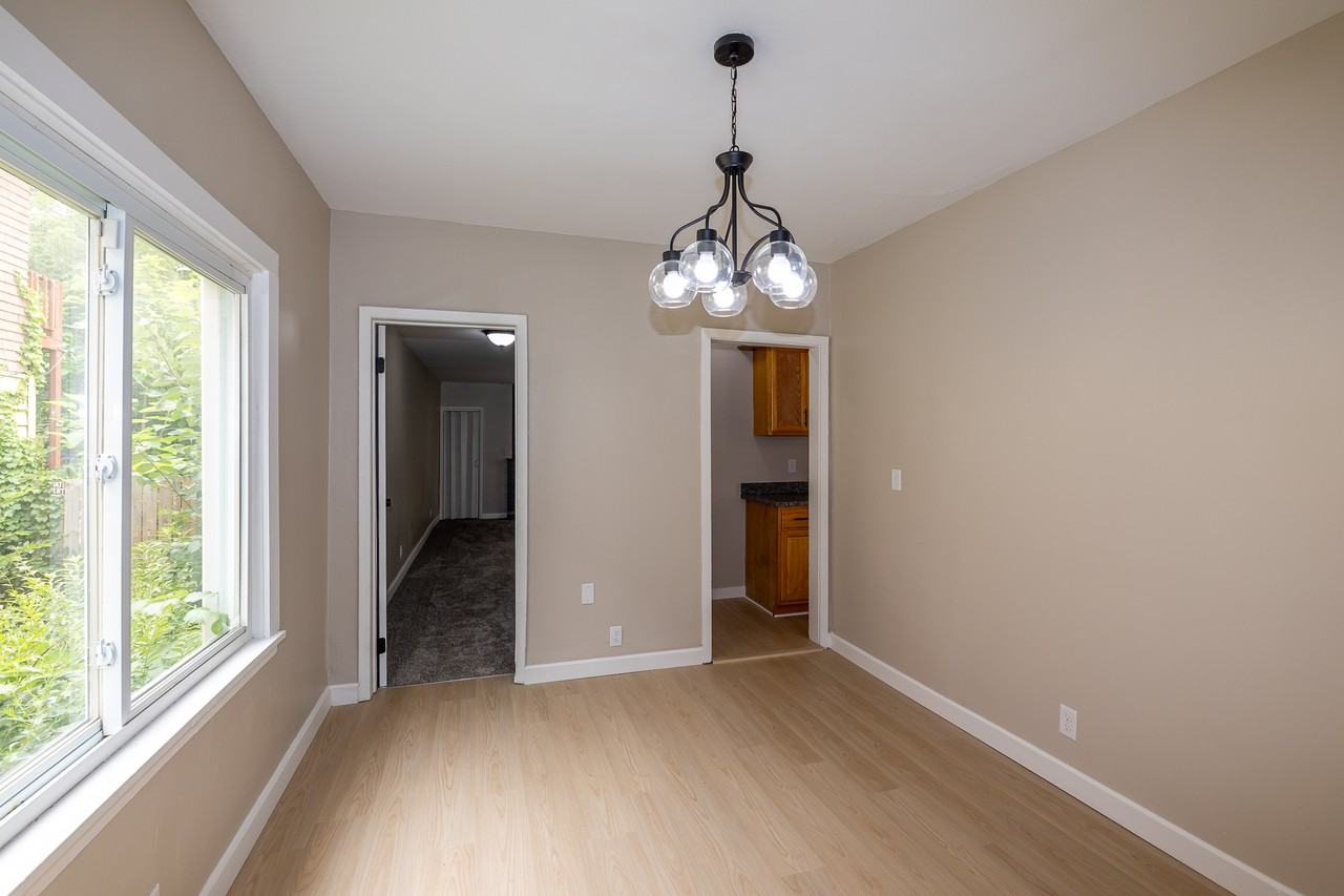 11800 Soika Ave - Photo 5 of 17