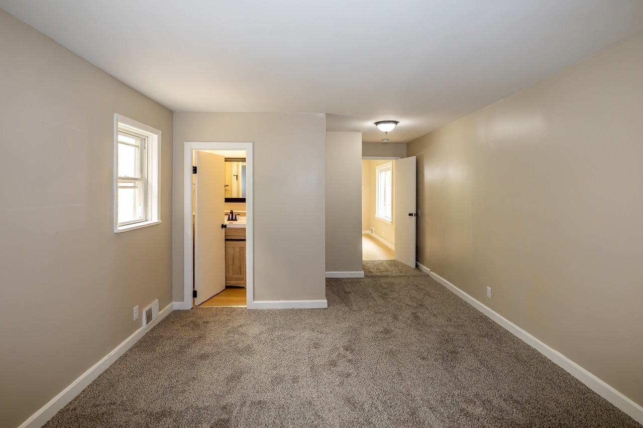 11800 Soika Ave - Photo 7 of 17