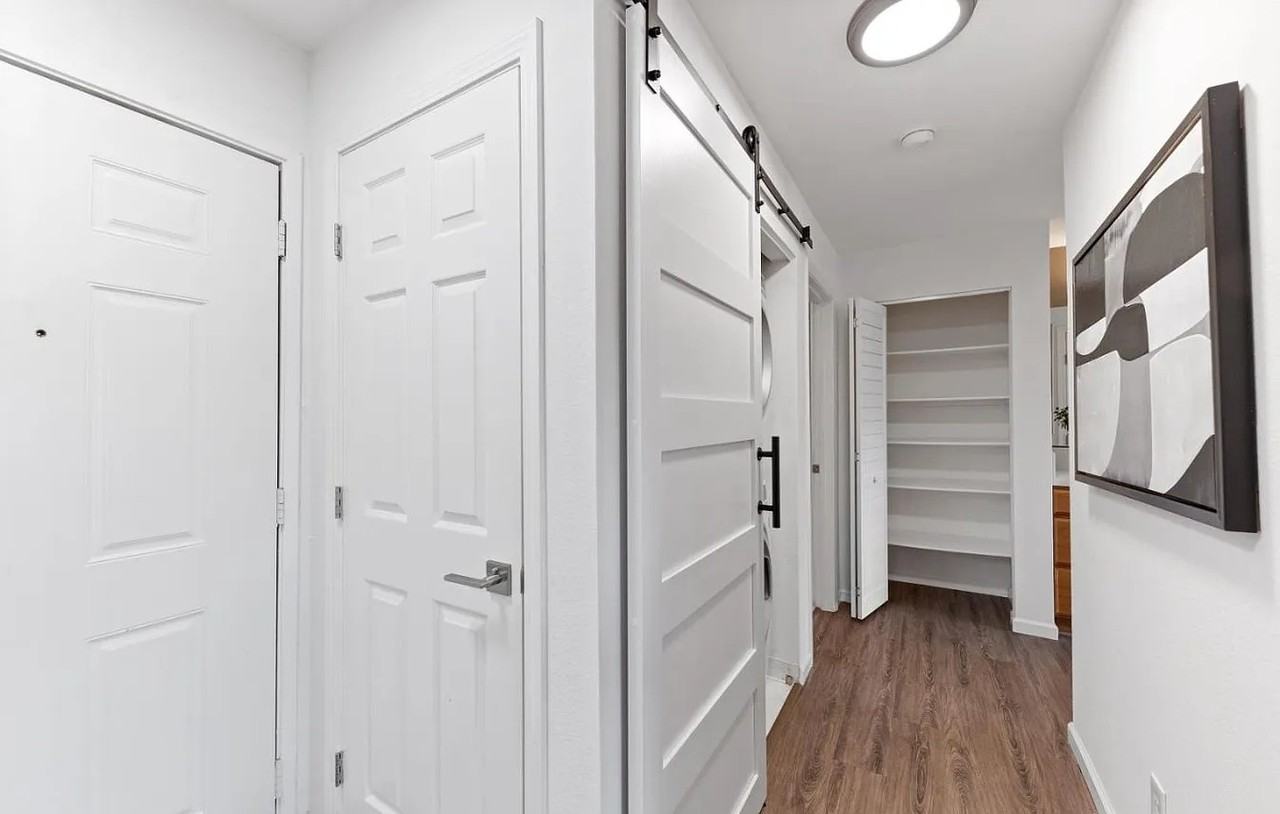 685 Dartmore Ln #165 - Photo 3 of 9