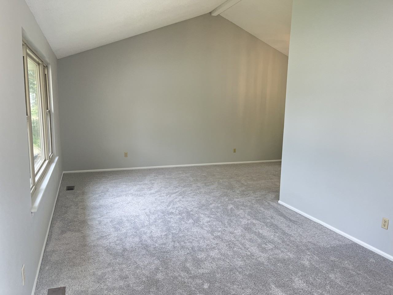 4620 Kirkwood St - Photo 3 of 30