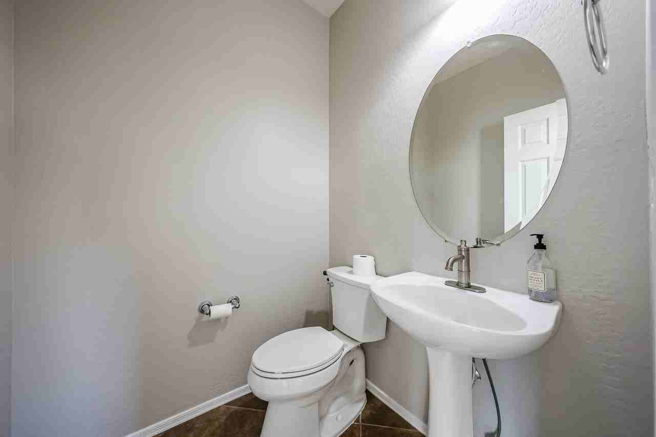 3751 W Desert Creek Ln - Photo 6 of 39