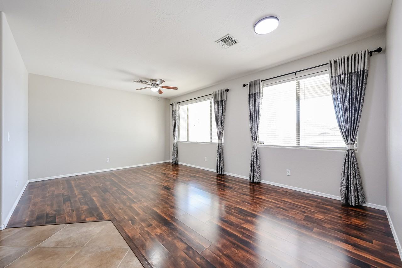 3751 W Desert Creek Ln - Photo 7 of 39