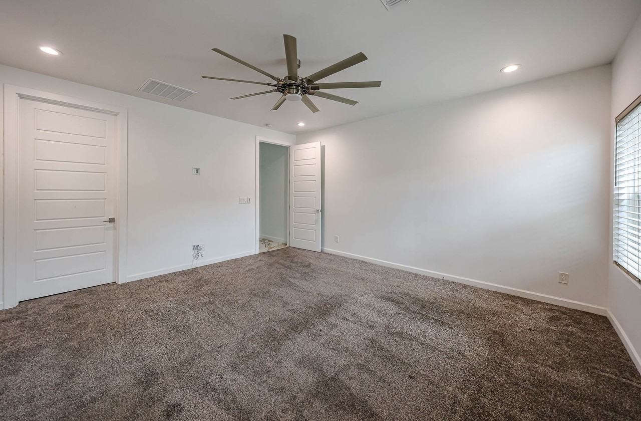 347 E La Mirada Dr - Photo 7 of 43