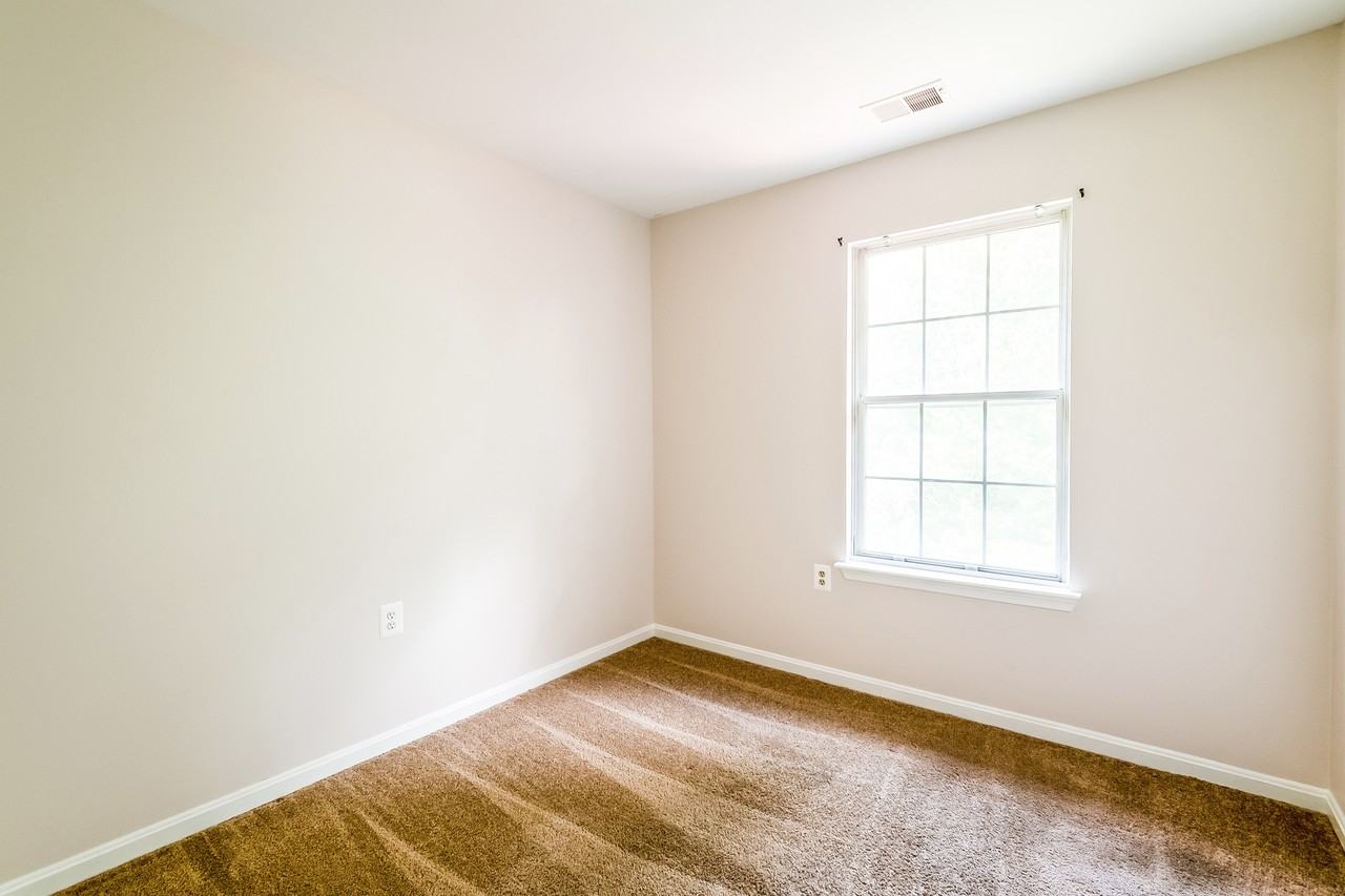 5704 Monroe St - Photo 7 of 18