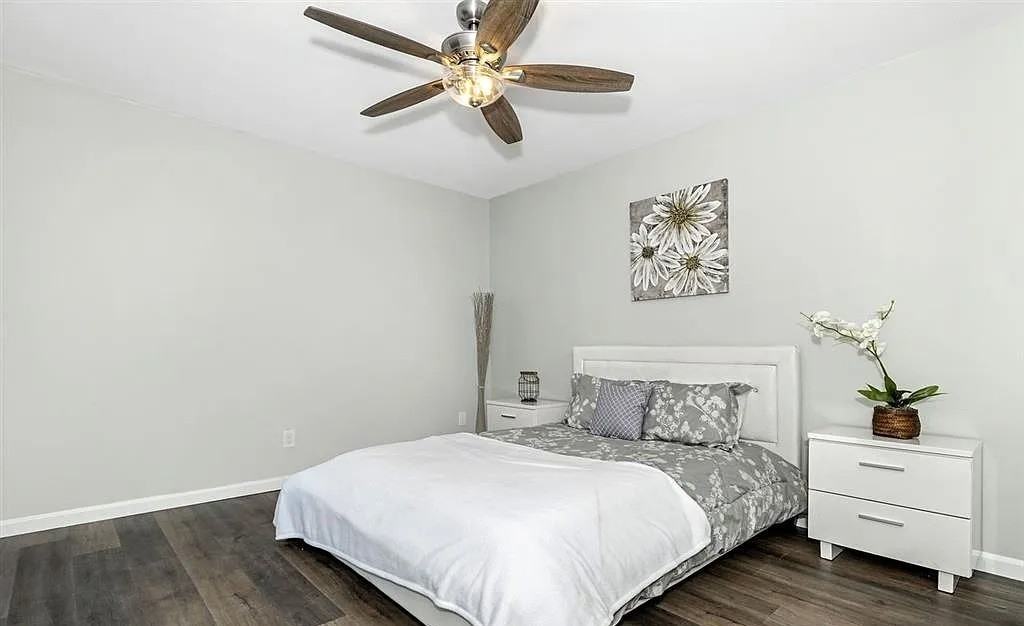 10850 Serafina Ln - Photo 3 of 9