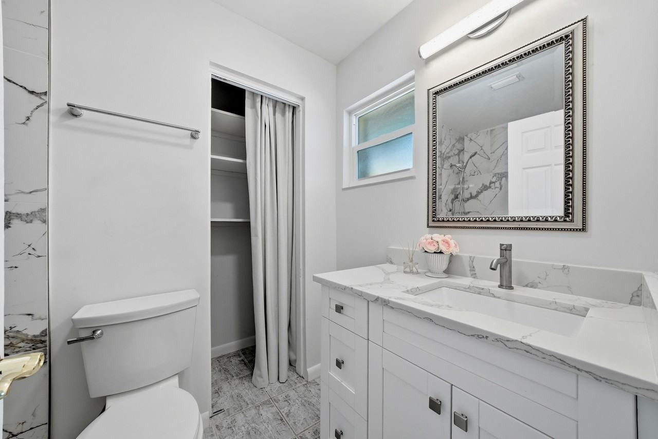906 Carlton Rd - Photo 4 of 23