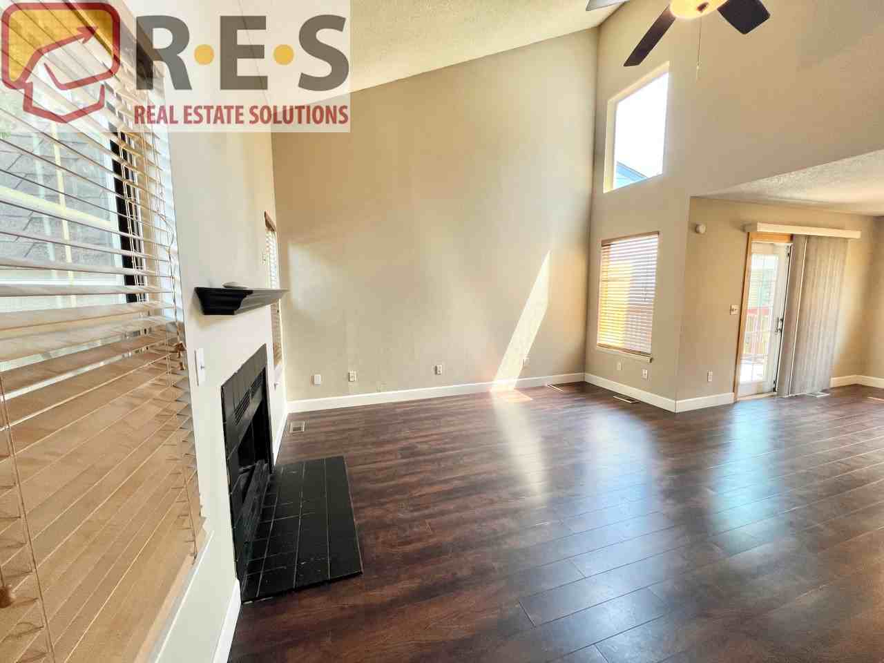 17910 E Cornell Dr - Photo 6 of 22