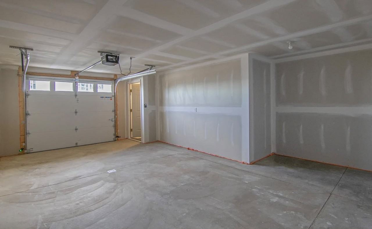 645 Travis Way - Photo 3 of 21