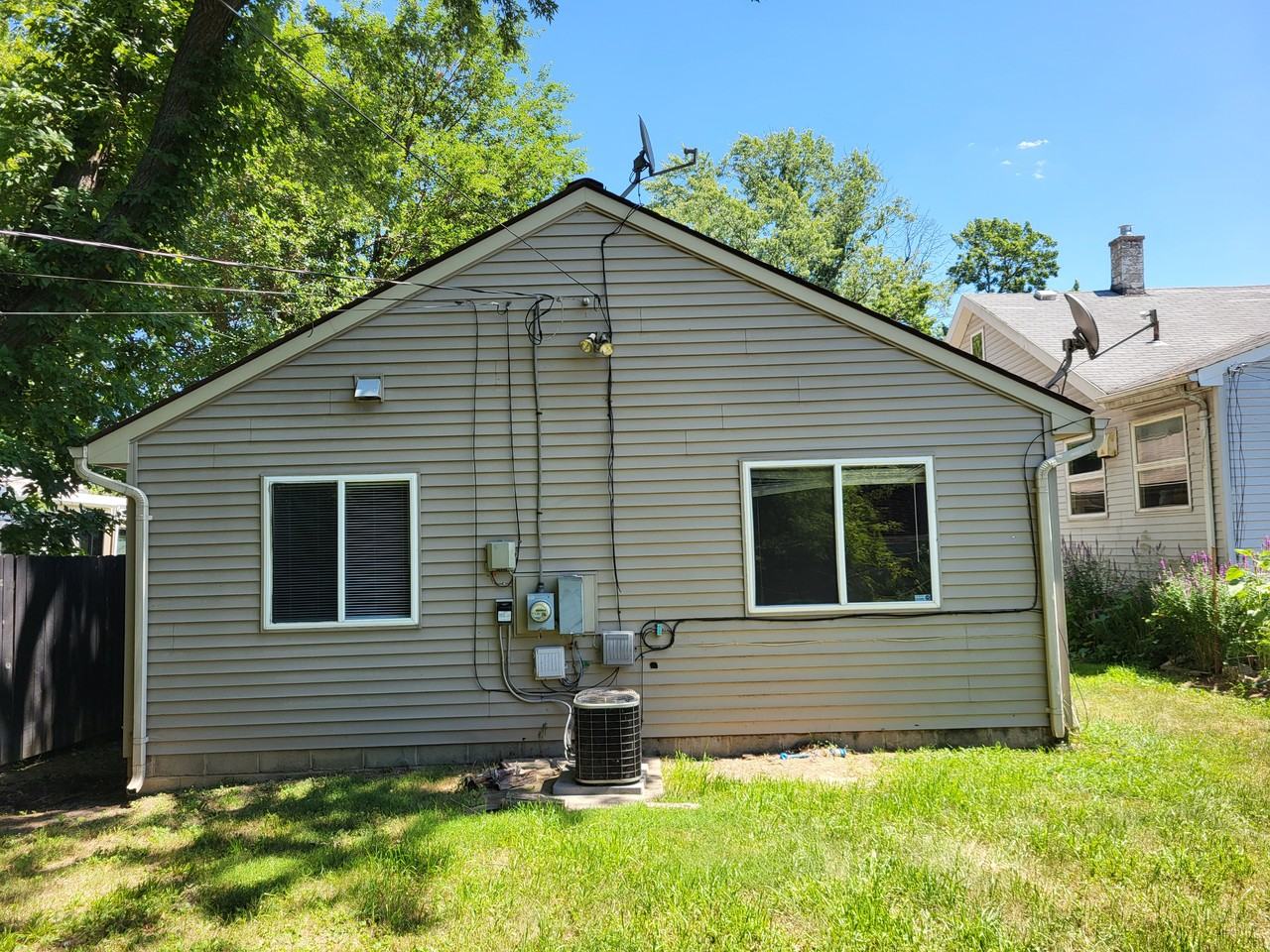 15567 Chelsea - Photo 2 of 8