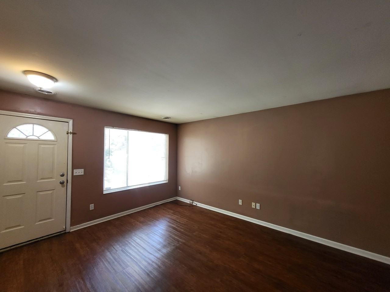 15567 Chelsea - Photo 3 of 8