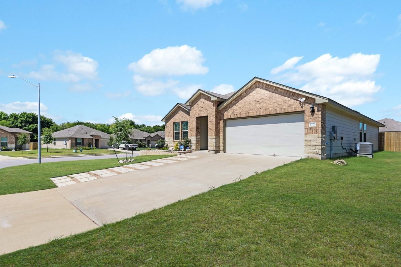 1100 Ottoman Loop - Photo 2 of 23