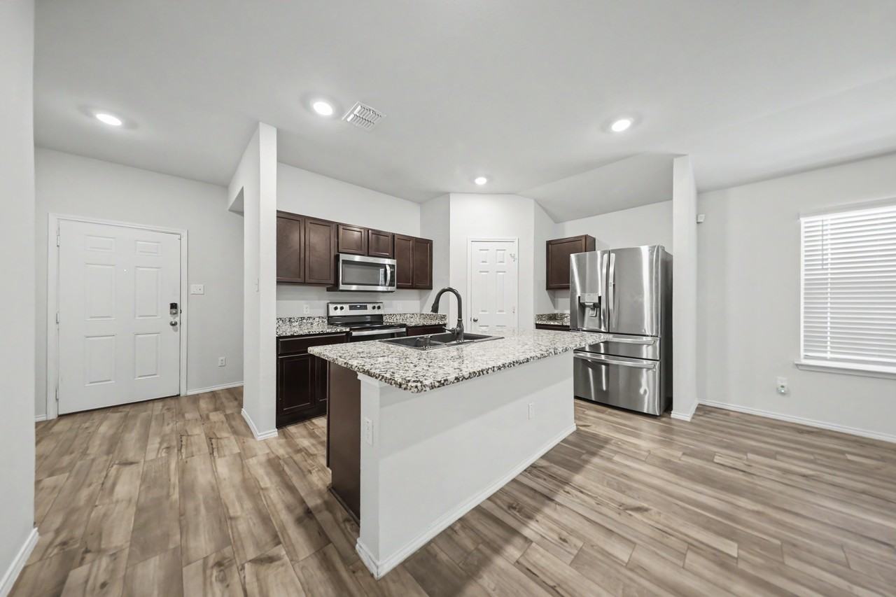 1100 Ottoman Loop - Photo 4 of 23