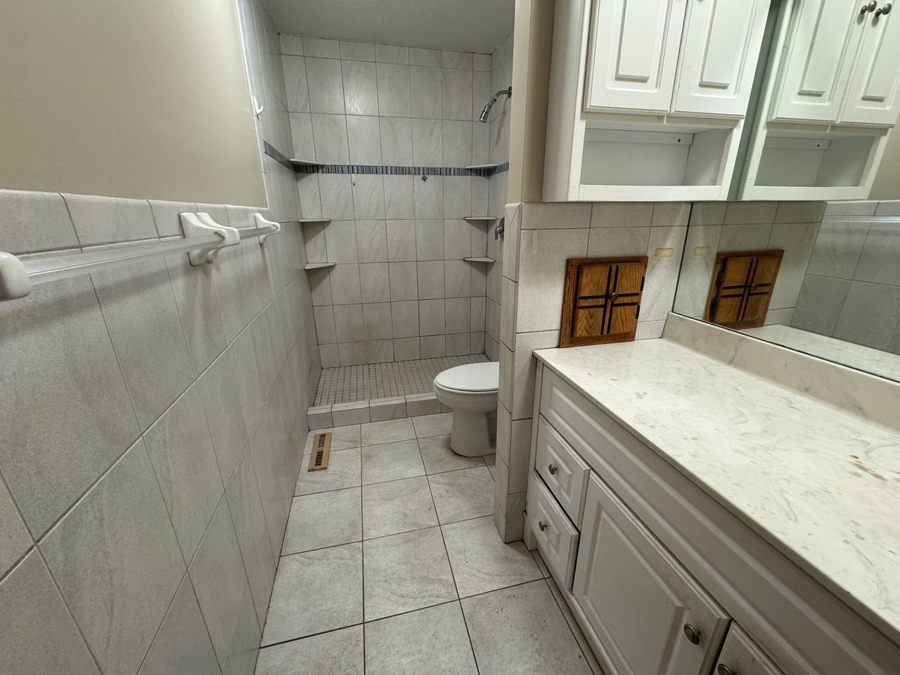 8090 Urbandale Ln N - Photo 5 of 14