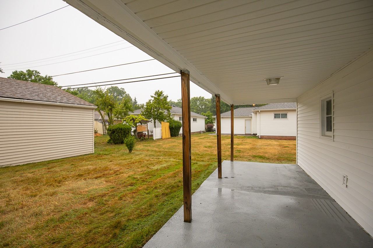 4365 Adrian Rd - Photo 2 of 32