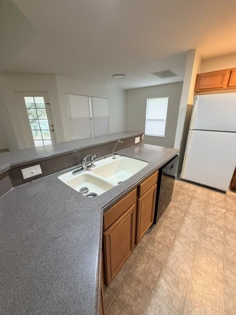 179 Peerless St - Photo 5 of 38