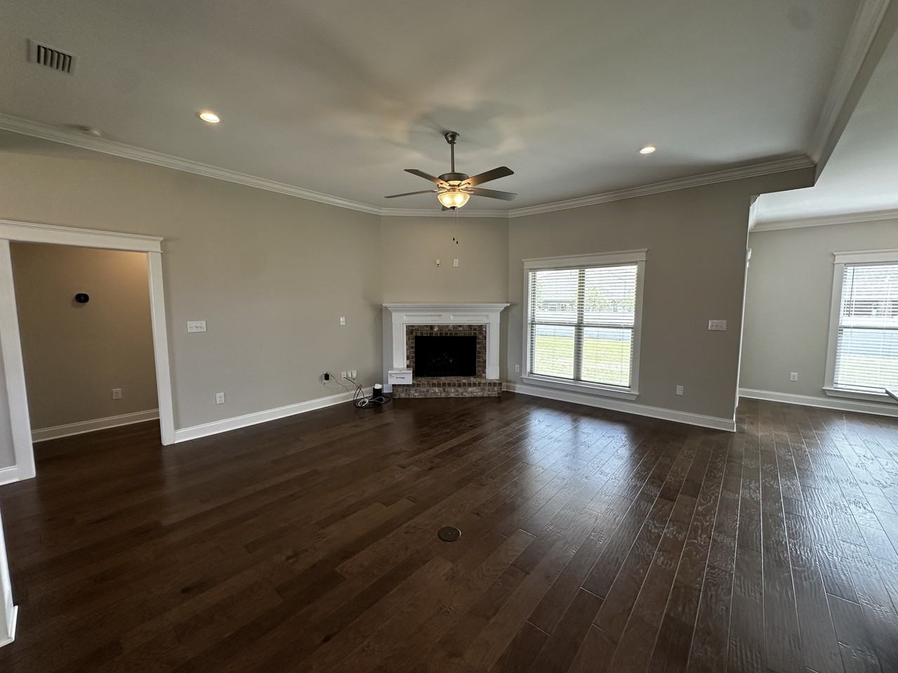 24588 Thunder Gulch Ln - Photo 4 of 38