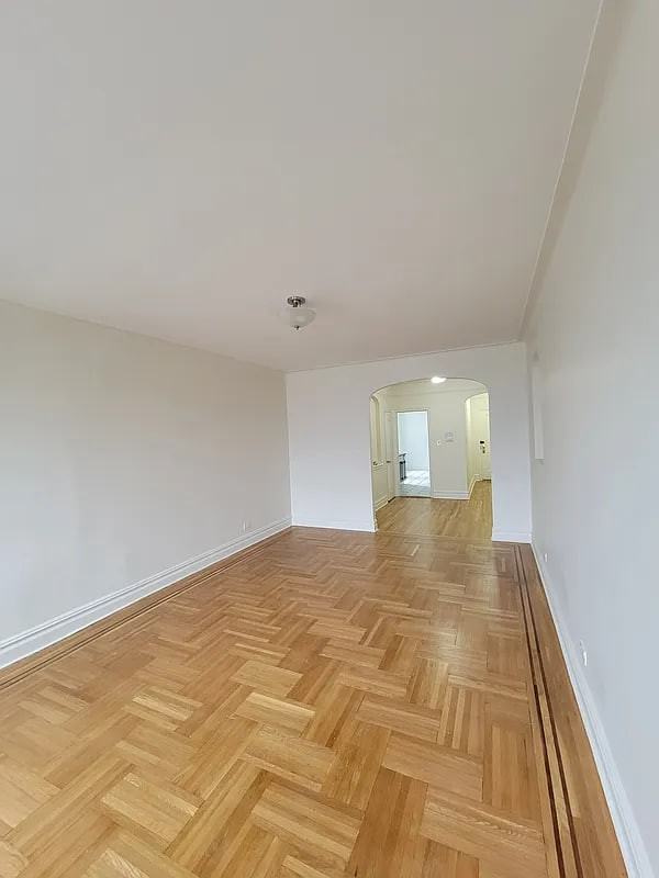 10 Shore Blvd - Photo 5 of 19