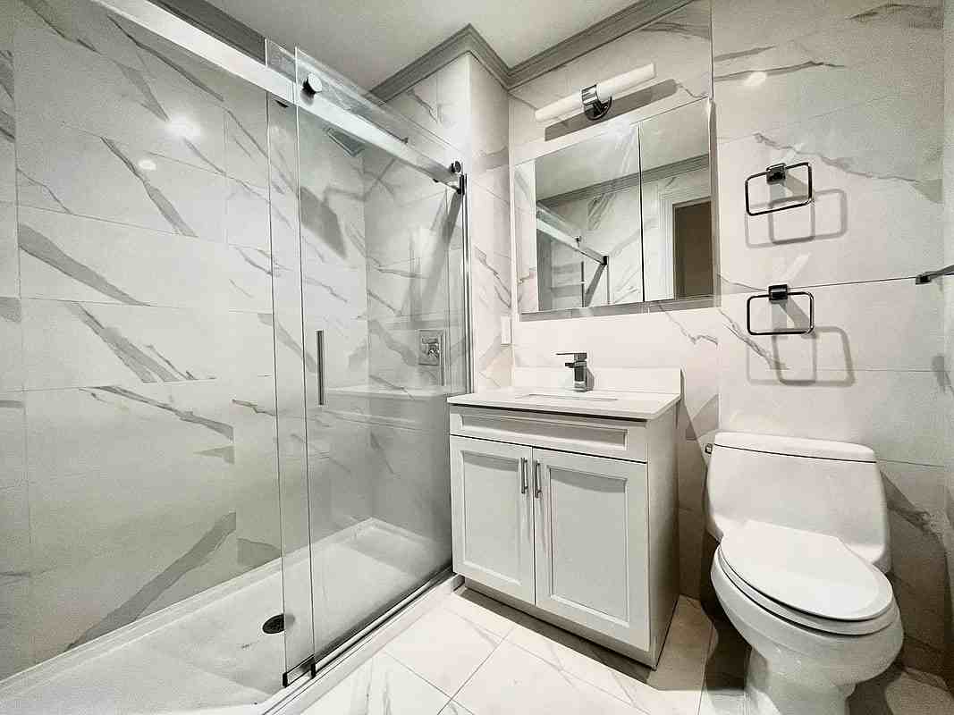 525 Myrtle Ave - Photo 5 of 10
