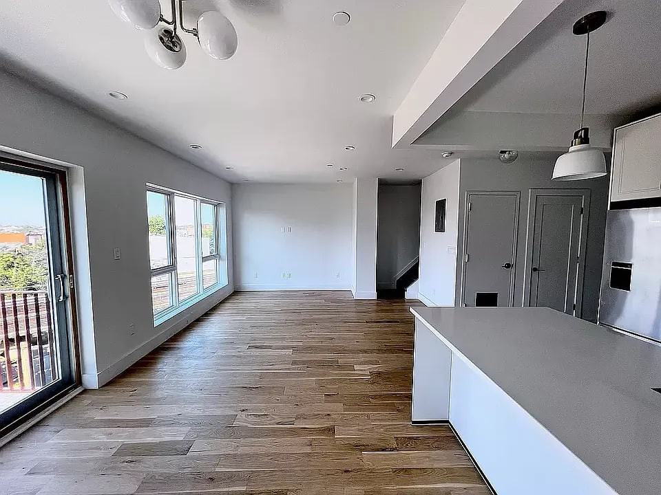 766 Decatur St - Photo 2 of 6