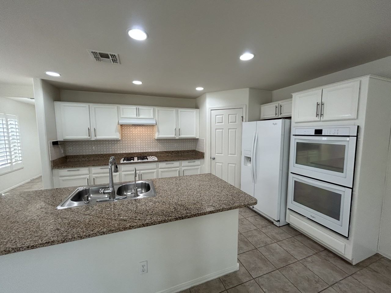260 N Norman Way - Photo 6 of 43