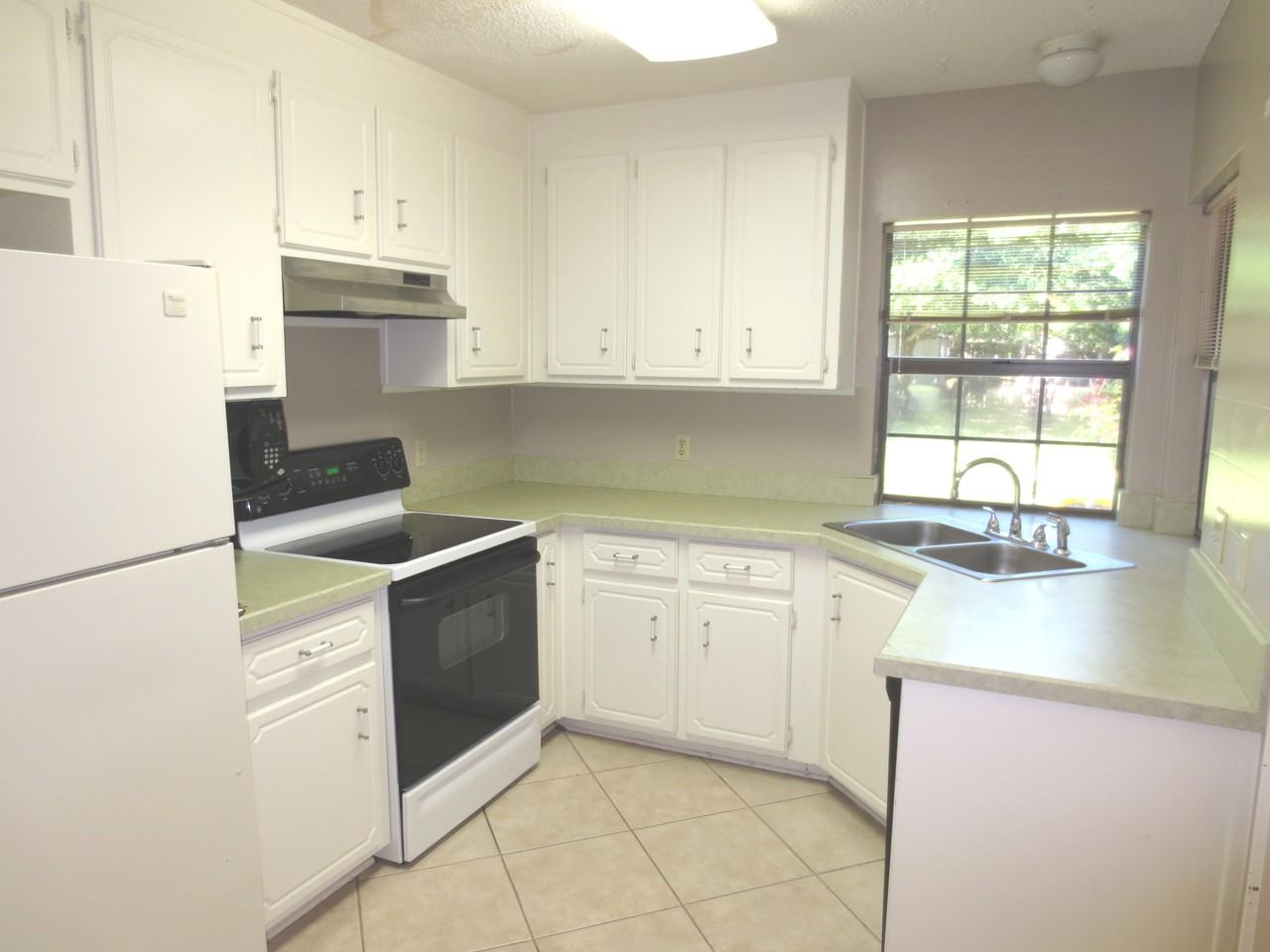 1516 Portside Dr - Photo 7 of 15
