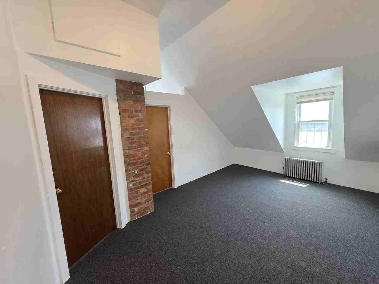 389 Bullocks Point Ave - Photo 4 of 8