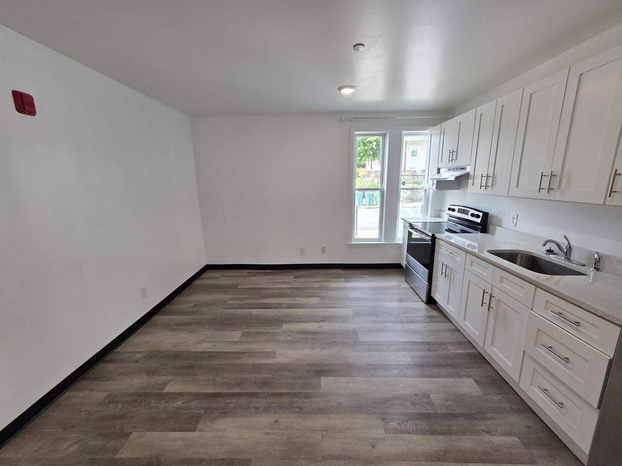 415 Olo St - Photo 2 of 11