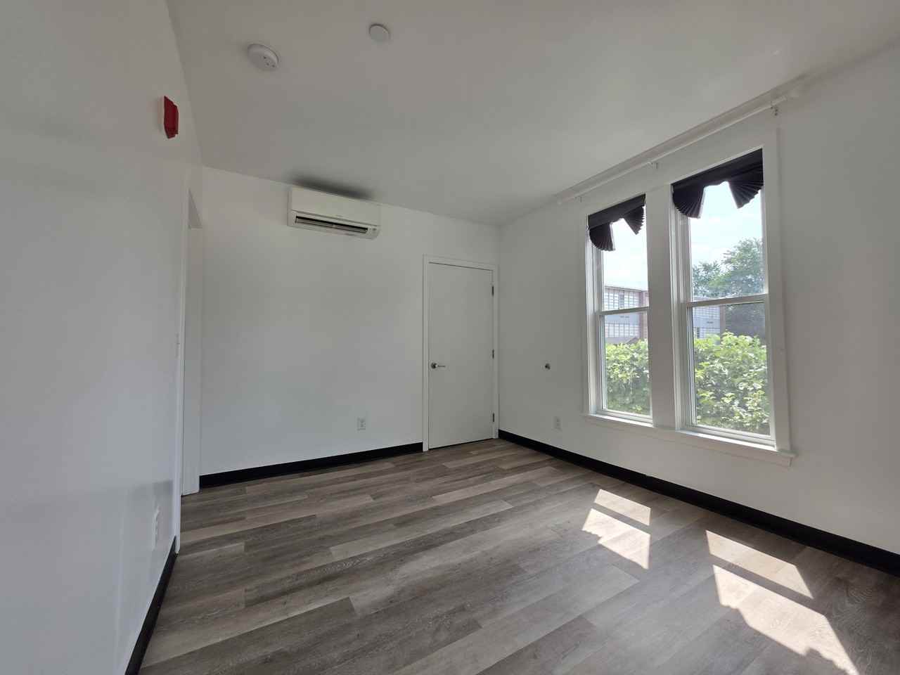 415 Olo St - Photo 5 of 11