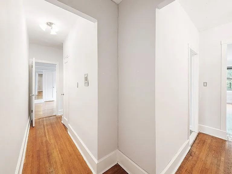 8610 34th Ave #424 - Photo 5 of 6