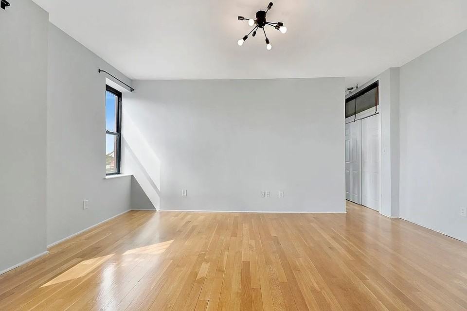 7609 4th Ave #E3 - Photo 3 of 8