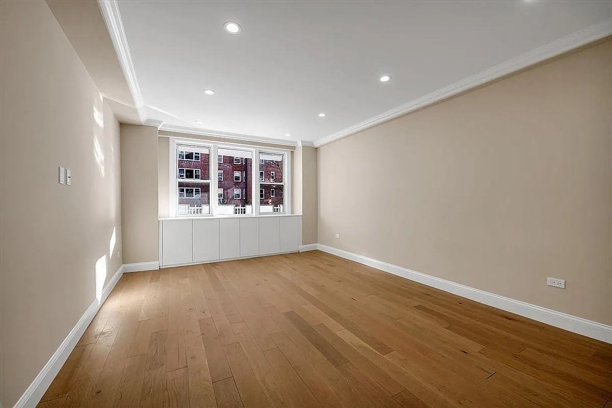 3755 Henry Hudson Pkwy #4H - Photo 7 of 16