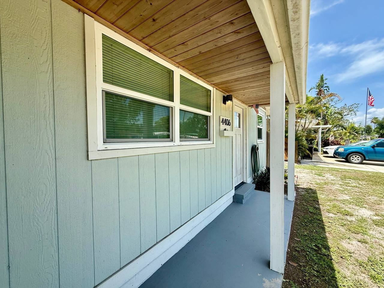 4406 W Trilby Ave - Photo 4 of 36