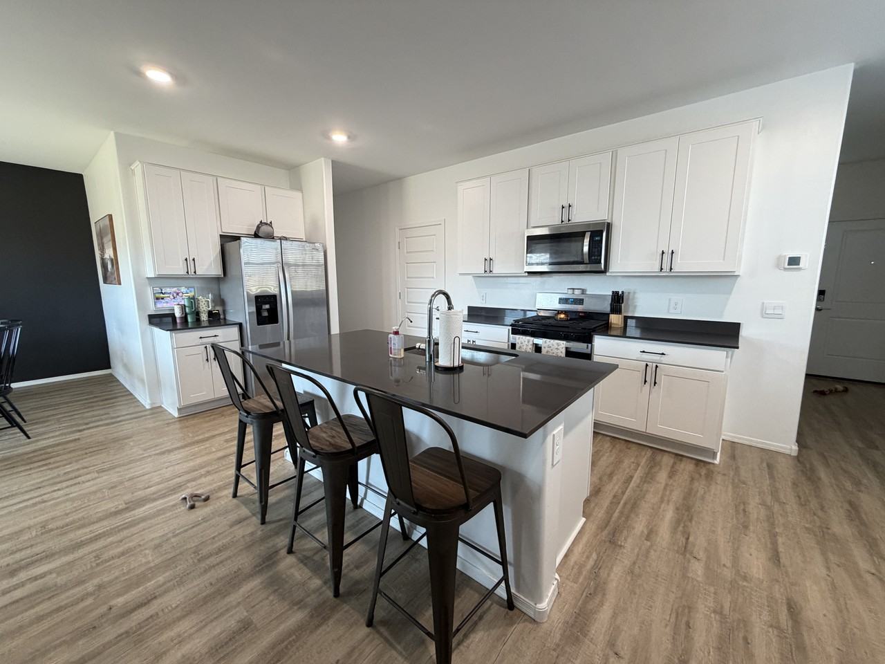 10442 W Guildford Ln - Photo 4 of 22